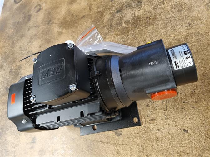 Oil pump Parker  QPM3 40-4-1,5-BI10 230/400V